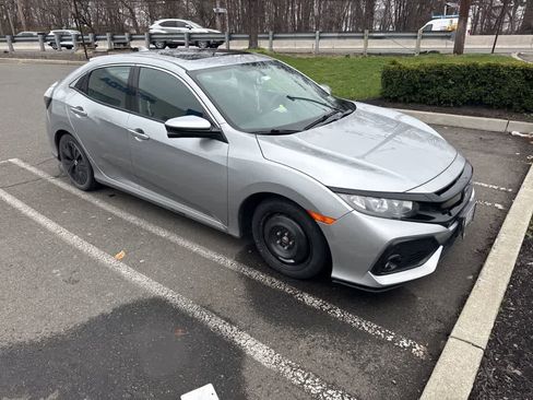 Used 2018 Honda Civic EX image 9