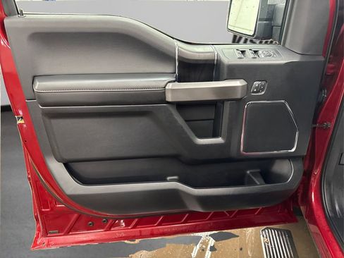 Used 2019 Ford F150 Platinum w/ Equipment Group 701A Luxury image 25