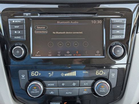 Used 2022 Nissan Rogue Sport SL image 18