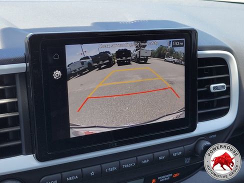 Used 2025 Hyundai Venue Limited FWD image 25