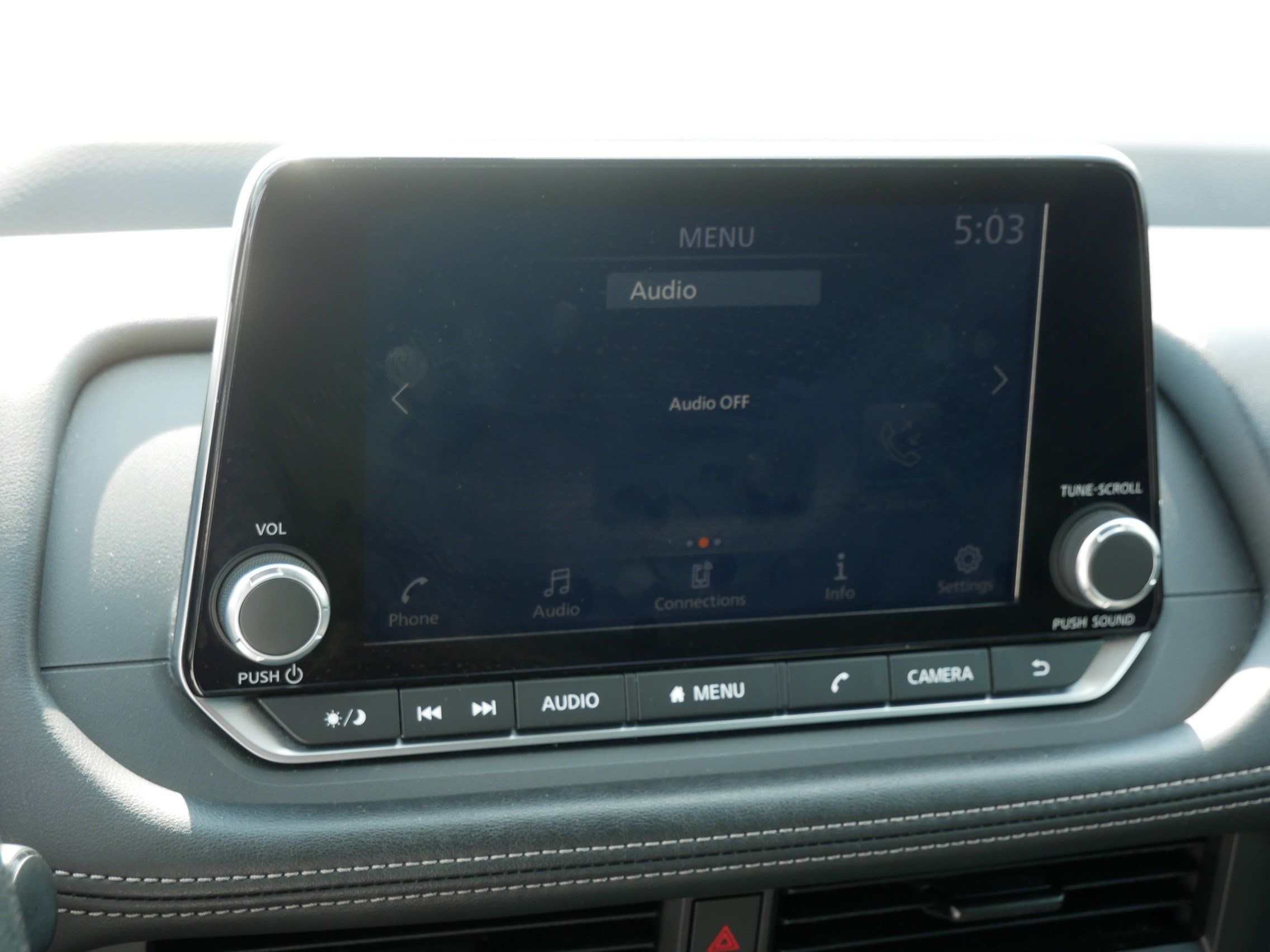 Used 2024 Nissan Rogue S AWD/4WD image 22