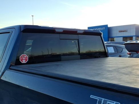 Used 2020 Chevrolet Silverado 1500 LT Trail Boss image 4