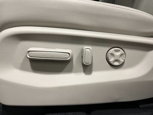 New 2026 Honda Odyssey EX-L image 11