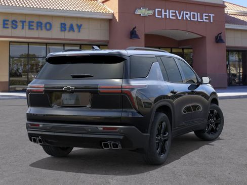 New 2027 Chevrolet Traverse LT w/ Midnight/Sport Edition FWD image 4