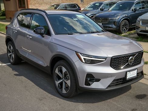 New 2026 Volvo XC40 B5 Plus w/ Protection Package Premier image 4
