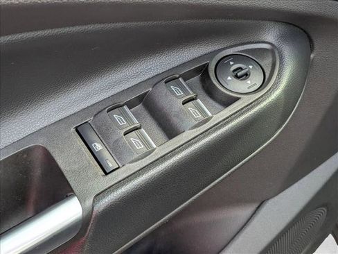 Used 2018 Ford Escape Titanium image 12