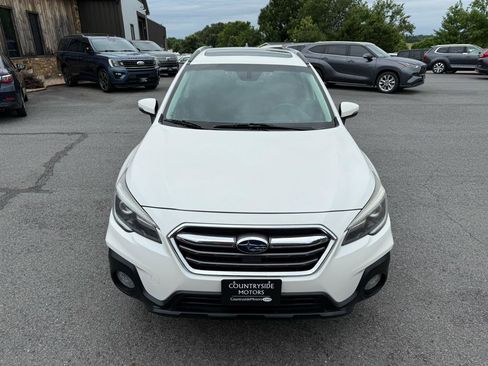 Used 2019 Subaru Outback 3.6R Touring AWD/4WD image 10