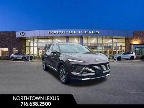 Used 2025 Buick Envision Preferred AWD/4WD image 4