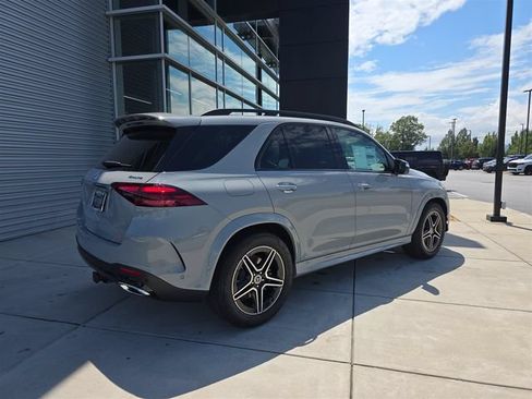 Certified 2025 Mercedes-Benz GLE 350 4MATIC image 3