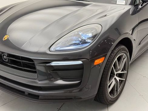 Used 2025 Porsche Macan AWD/4WD image 49