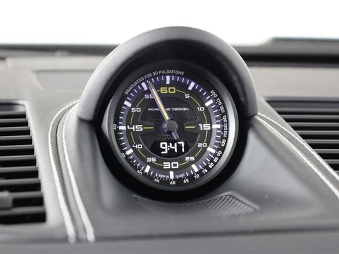 New 2026 Porsche 911 GT3 image 16