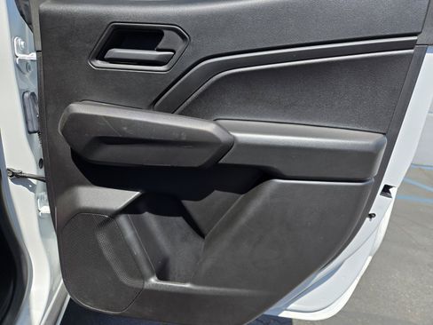 Used 2025 Chevrolet Colorado Trail Boss AWD/4WD image 28
