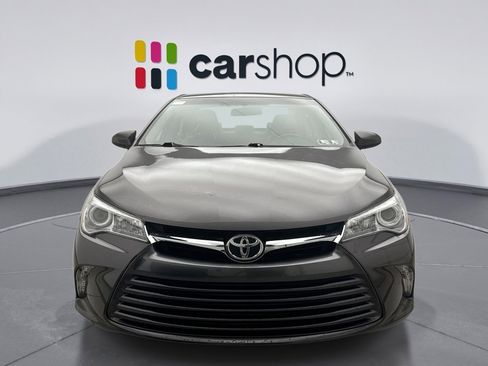 Used 2016 Toyota Camry LE image 6