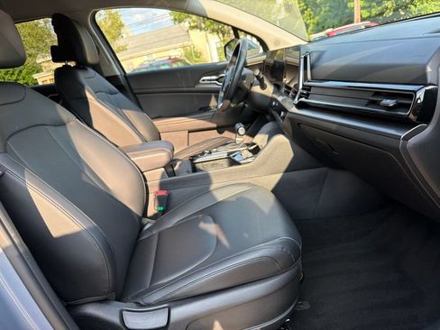Certified 2023 Kia Sportage EX FWD image 29