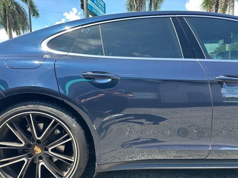 Used 2018 Porsche Panamera 4S AWD/4WD image 35