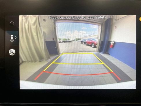 Certified 2025 Hyundai Elantra SEL FWD image 19