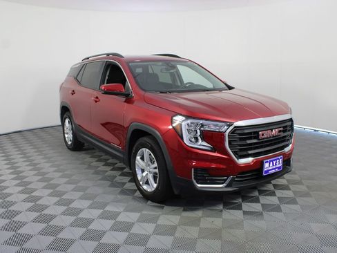 Used 2024 GMC Terrain SLE w/ Driver Convenience Package FWD image 26
