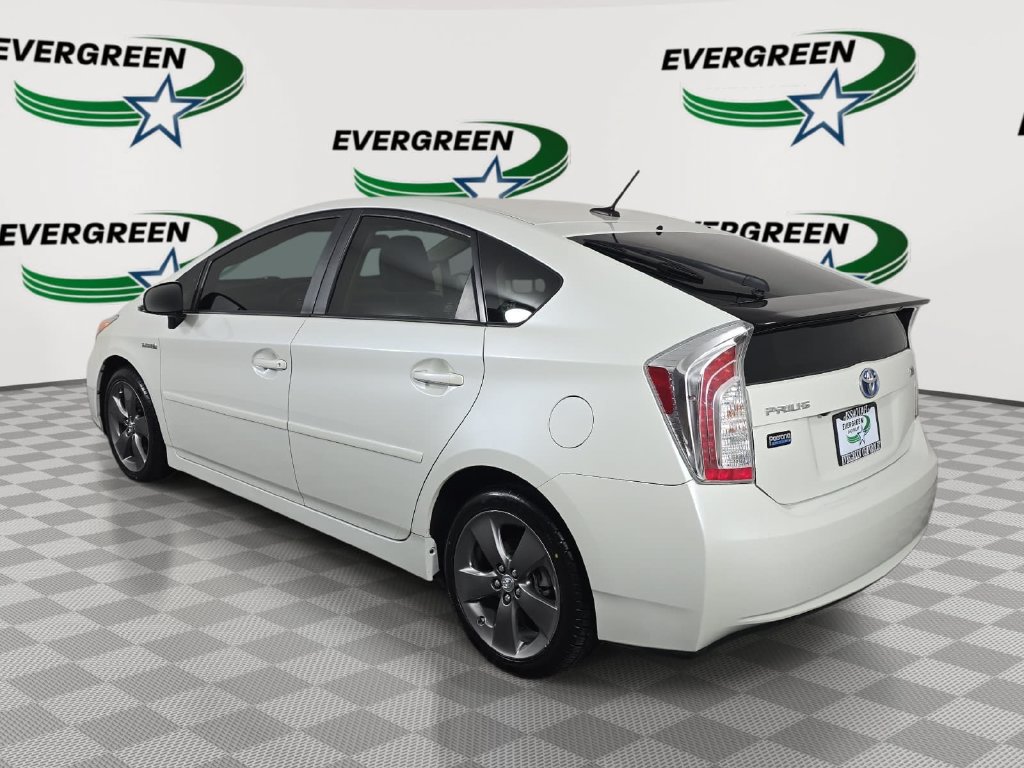 Used 2015 Toyota Prius Persona Series FWD image 7