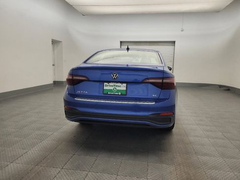 Used 2024 Volkswagen Jetta SE image 7