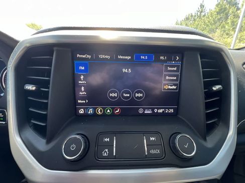 Used 2020 GMC Acadia SLT w/ LPO, Floor Liner Package image 13