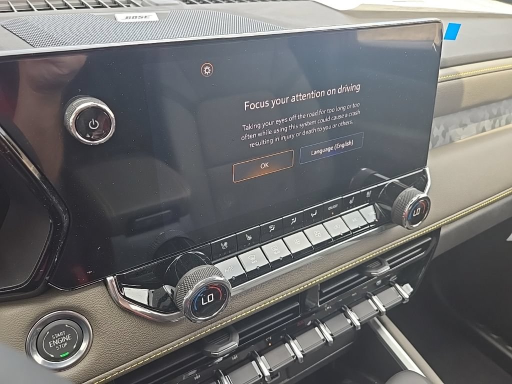 New 2026 Chevrolet Colorado ZR2 w/ Technology Package AWD/4WD image 20