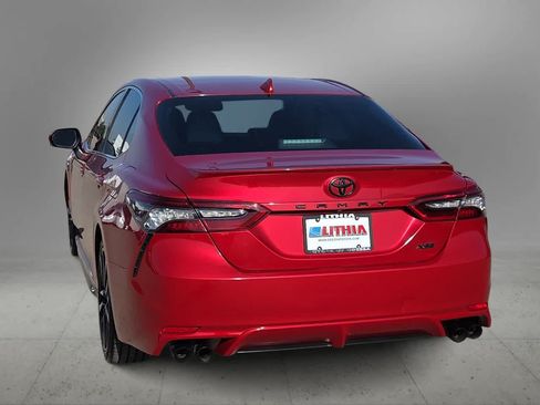 Used 2021 Toyota Camry XSE FWD image 7