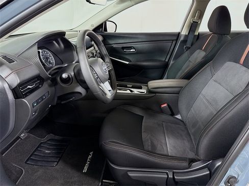 Certified 2025 Nissan Sentra SR image 6