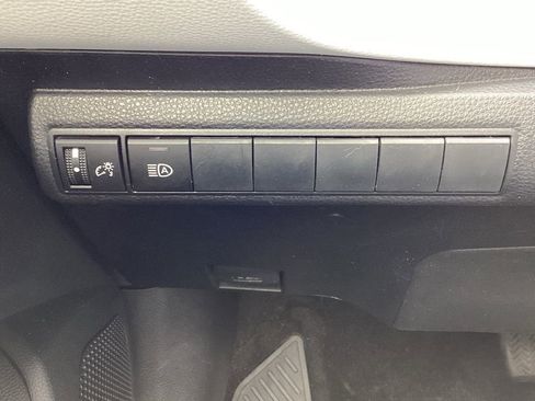 Used 2023 Toyota Corolla SE FWD image 18