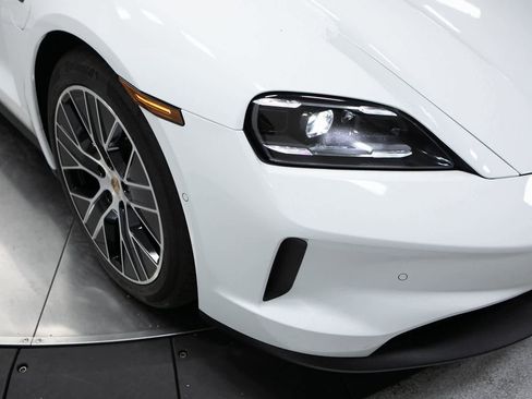 Certified 2025 Porsche Taycan image 12