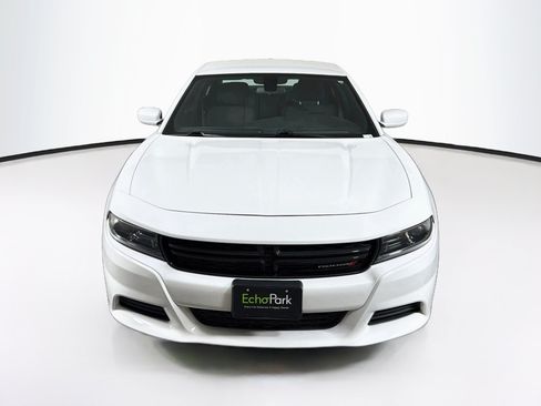 Used 2022 Dodge Charger SXT RWD image 2