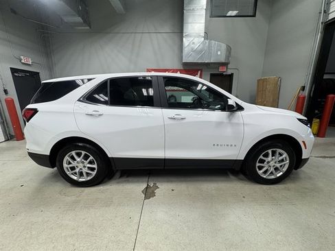 Used 2024 Chevrolet Equinox LT image 8