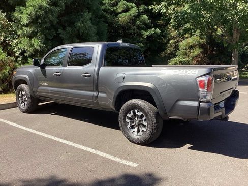 Certified 2023 Toyota Tacoma TRD Off-Road w/ Technology Package AWD/4WD image 8