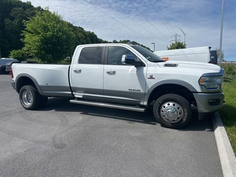 Used 2021 RAM 3500 Laramie AWD/4WD image 1