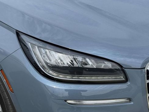 Used 2023 Lincoln Corsair AWD image 7