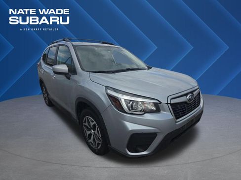 Used 2019 Subaru Forester Premium AWD/4WD image 1
