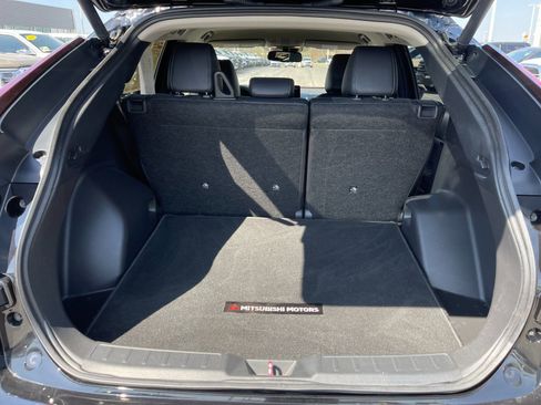 Used 2026 Mitsubishi Eclipse Cross Black Edition image 17