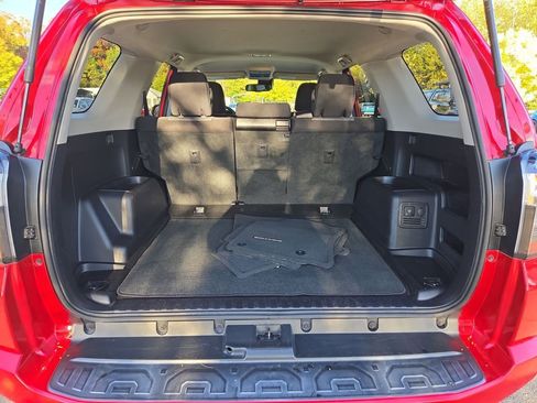 Used 2020 Toyota 4Runner SR5 image 24