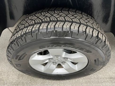 Used 2020 RAM 1500 Classic SLT w/ Luxury Group AWD/4WD image 15