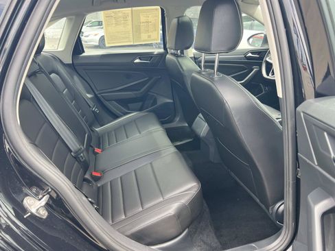 Certified 2024 Volkswagen Jetta SE FWD image 30