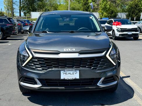 Used 2023 Kia Sportage LX AWD/4WD image 2