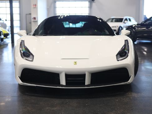 Used 2016 Ferrari 488 GTB RWD image 2