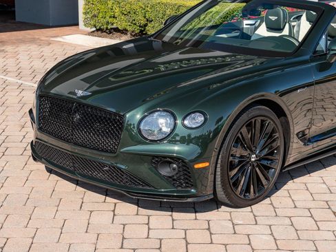 Used 2022 Bentley Continental GT Speed image 3
