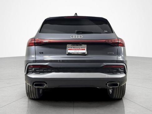 Used 2025 Audi Q5 Premium Plus w/ Premium Plus AWD/4WD image 4
