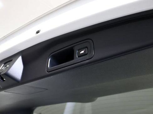 Used 2019 Honda Pilot Touring image 32
