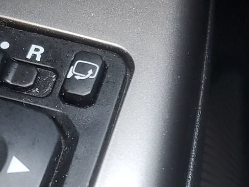 Used 2025 Mitsubishi Outlander Sport SE AWD/4WD image 34