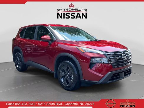 Used 2026 Nissan Rogue SV FWD image 1