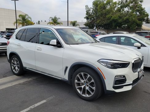 Used 2019 BMW X5 xDrive40i w/ Convenience Package AWD/4WD image 2