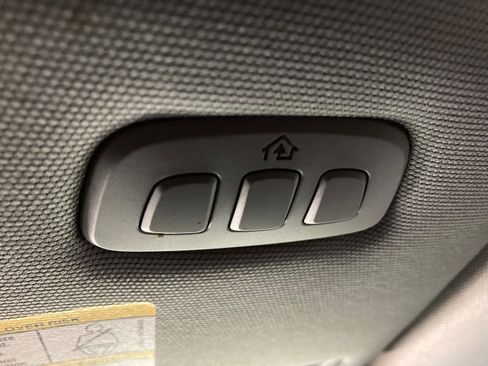 Used 2021 Ford F150 Lariat image 39