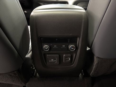 Used 2023 Buick Enclave Essence w/ Experience Buick Package image 29