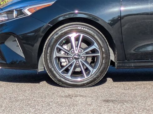 Used 2024 Kia Forte LXS image 10